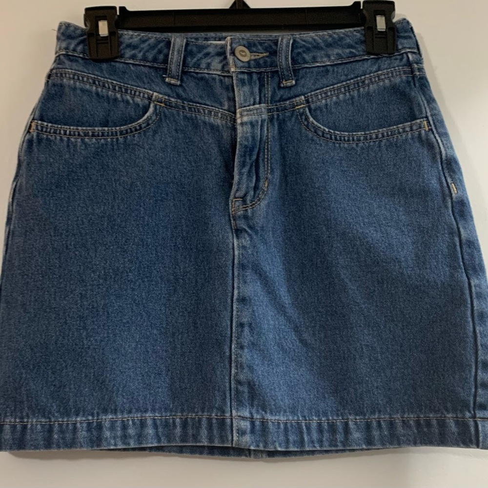 Women’s Hollister jeans skirt size 1